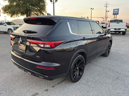 Used 2024 Mitsubishi Outlander SE image 7