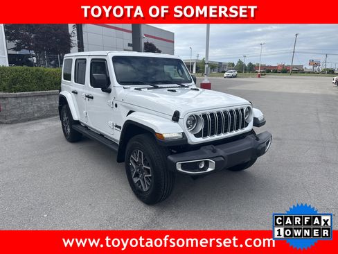 Used 2025 Jeep Wrangler Unlimited Sahara AWD/4WD image 1
