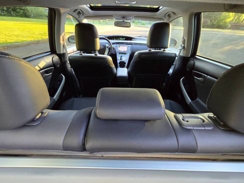 Used 2012 Toyota Prius Four w/ Deluxe Solar Roof Pkg FWD image 16