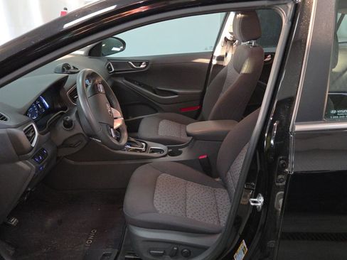 Used 2018 Hyundai Ioniq SEL image 10