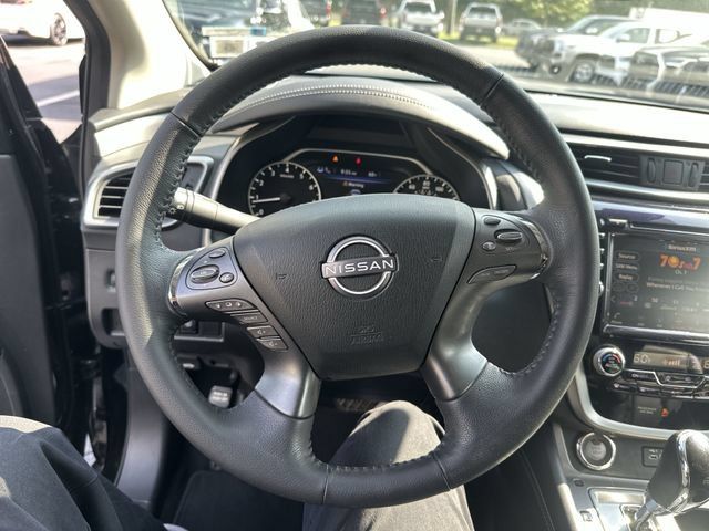 Used 2024 Nissan Murano SV AWD/4WD image 13