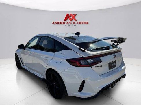 Used 2025 Honda Civic Type R image 4