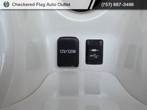 Used 2016 Toyota Prius Three Touring FWD image 20
