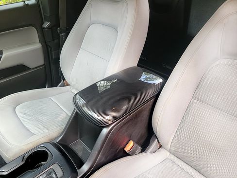 Used 2017 Chevrolet Colorado W/T image 32