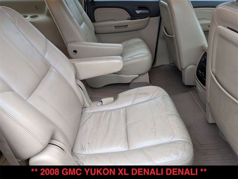 Used 2008 GMC Yukon XL Denali image 27