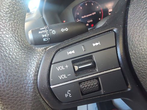 Used 2023 Honda Accord EX image 27