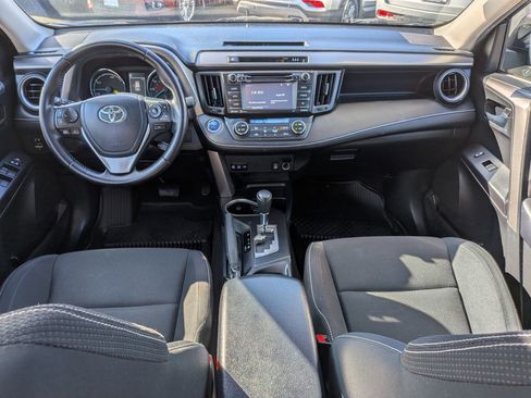 Used 2017 Toyota RAV4 XLE image 21