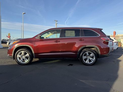 Used 2015 Toyota Highlander Limited image 4