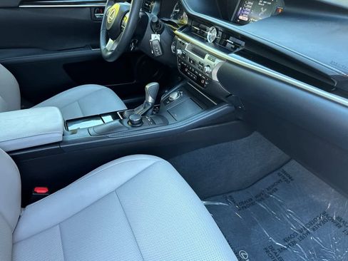 Used 2018 Lexus ES 350 image 16