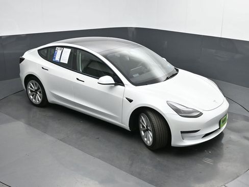Used 2022 Tesla Model 3 Long Range image 44