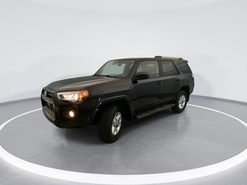 Used 2020 Toyota 4Runner SR5 AWD/4WD image 8