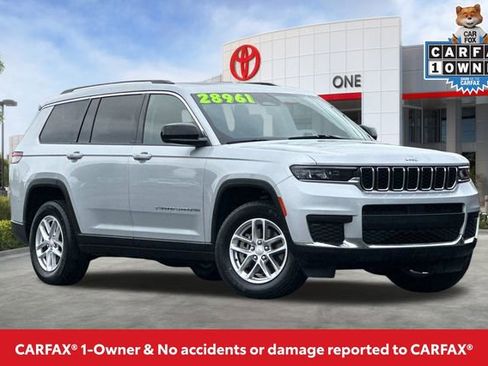 Used 2023 Jeep Grand Cherokee L Laredo image 2