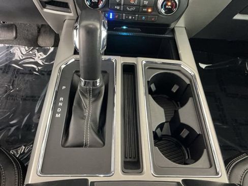 Used 2020 Ford F150 Lariat w/ Equipment Group 502A Luxury AWD/4WD image 20