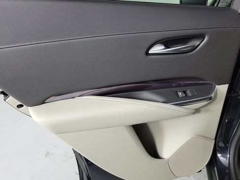 Certified 2023 Cadillac XT4 Luxury FWD image 13