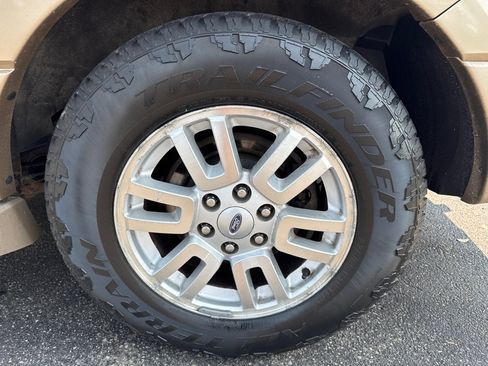 Used 2012 Ford Expedition 4WD image 9