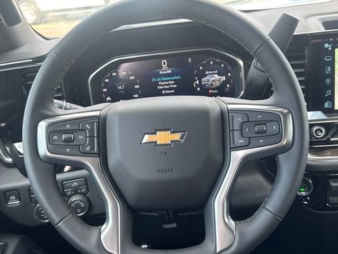 Used 2026 Chevrolet Silverado 1500 LT image 16
