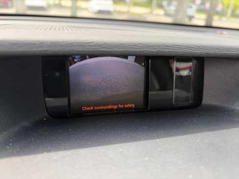 Used 2014 Toyota Sienna LE FWD image 8