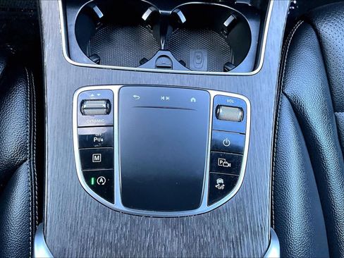 Used 2022 Mercedes-Benz GLC 300 4MATIC image 33