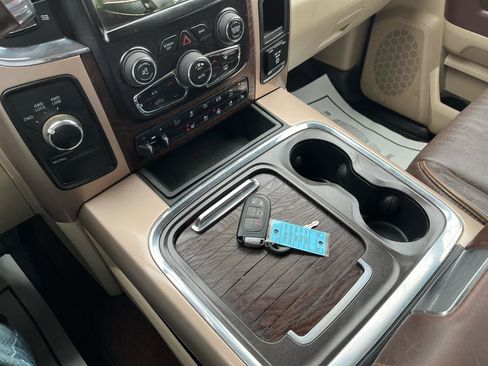 Used 2016 RAM 2500 Longhorn w/ Convenience Group image 20