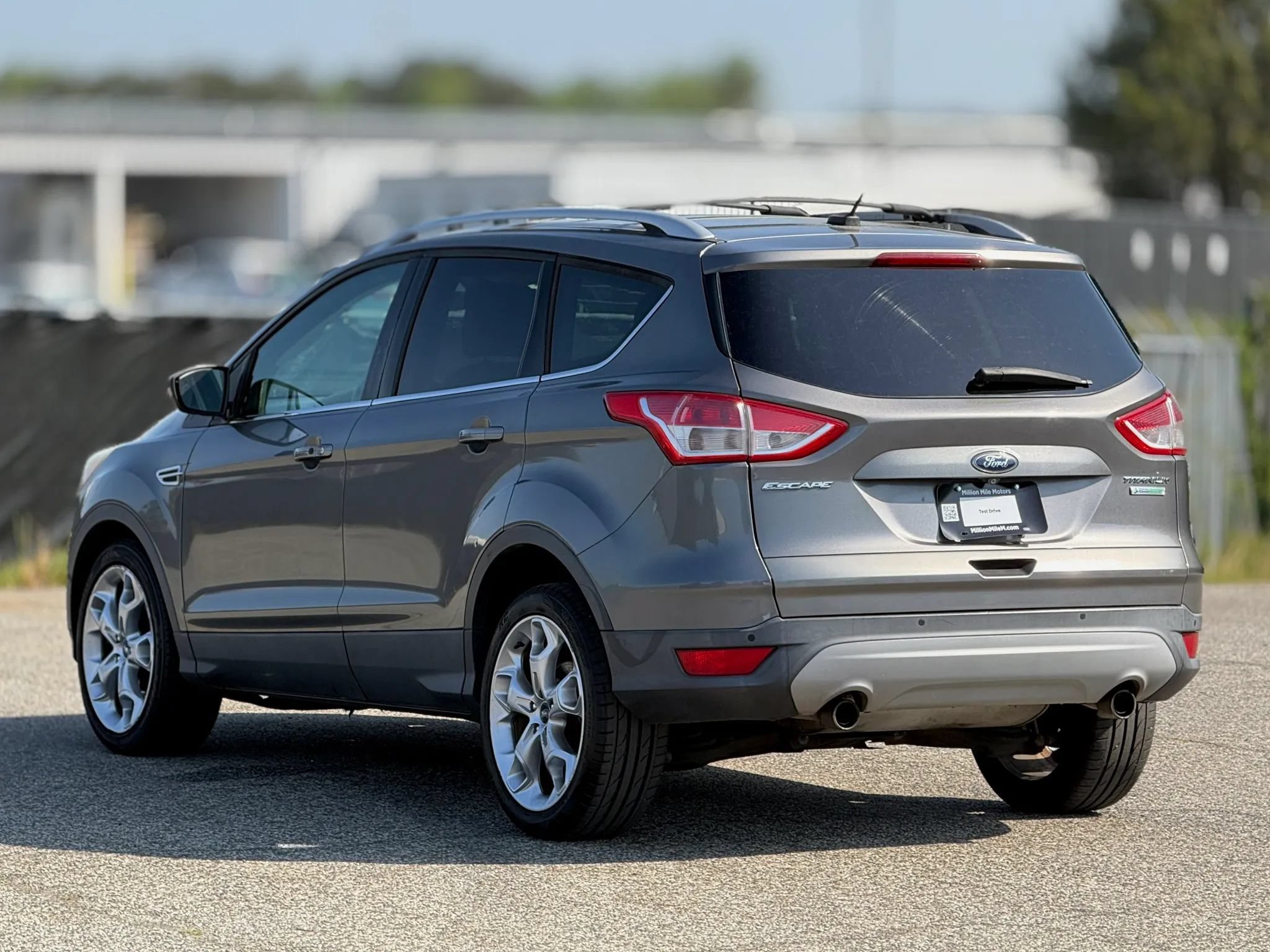 Used 2013 Ford Escape Titanium w/ Parking Technology Pkg FWD image 10
