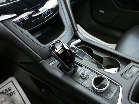 Used 2023 Cadillac XT6 Premium Luxury AWD/4WD image 20