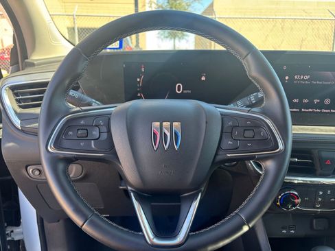 Used 2025 Buick Encore GX Preferred image 27