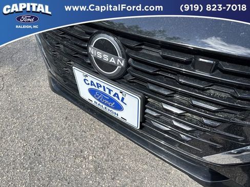 Used 2025 Nissan Sentra SV image 10