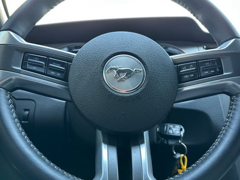 Used 2012 Ford Mustang GT Premium w/ Brembo Brake Pkg RWD image 31