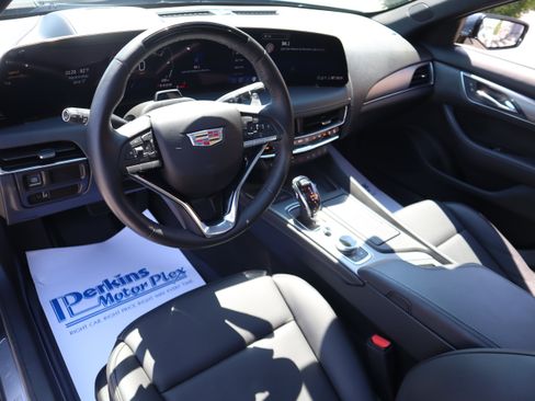 Used 2025 Cadillac CT5 Premium Luxury RWD image 31