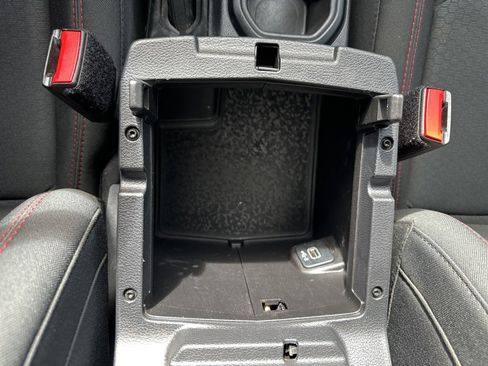 Used 2021 Jeep Gladiator Rubicon w/ Cold Weather Group image 8