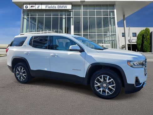 Used 2023 GMC Acadia SLT image 1