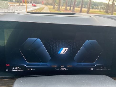 Used 2025 BMW X5 xDrive50e image 32