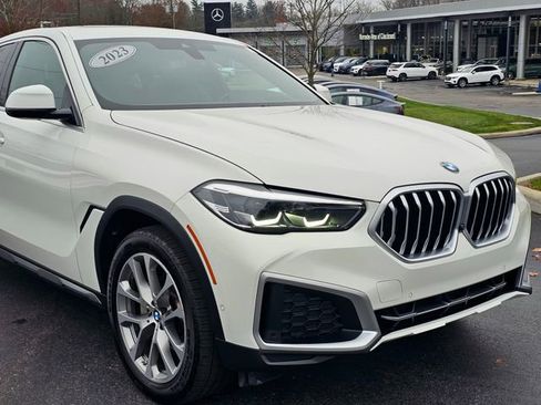 Used 2023 BMW X6 xDrive40i w/ Premium Package image 2