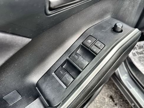 Used 2024 Toyota Highlander LE image 22