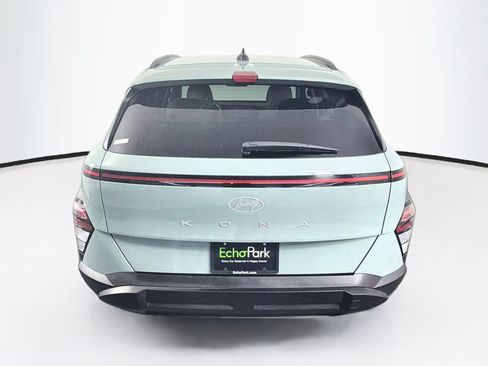 Used 2025 Hyundai Kona SEL FWD image 7