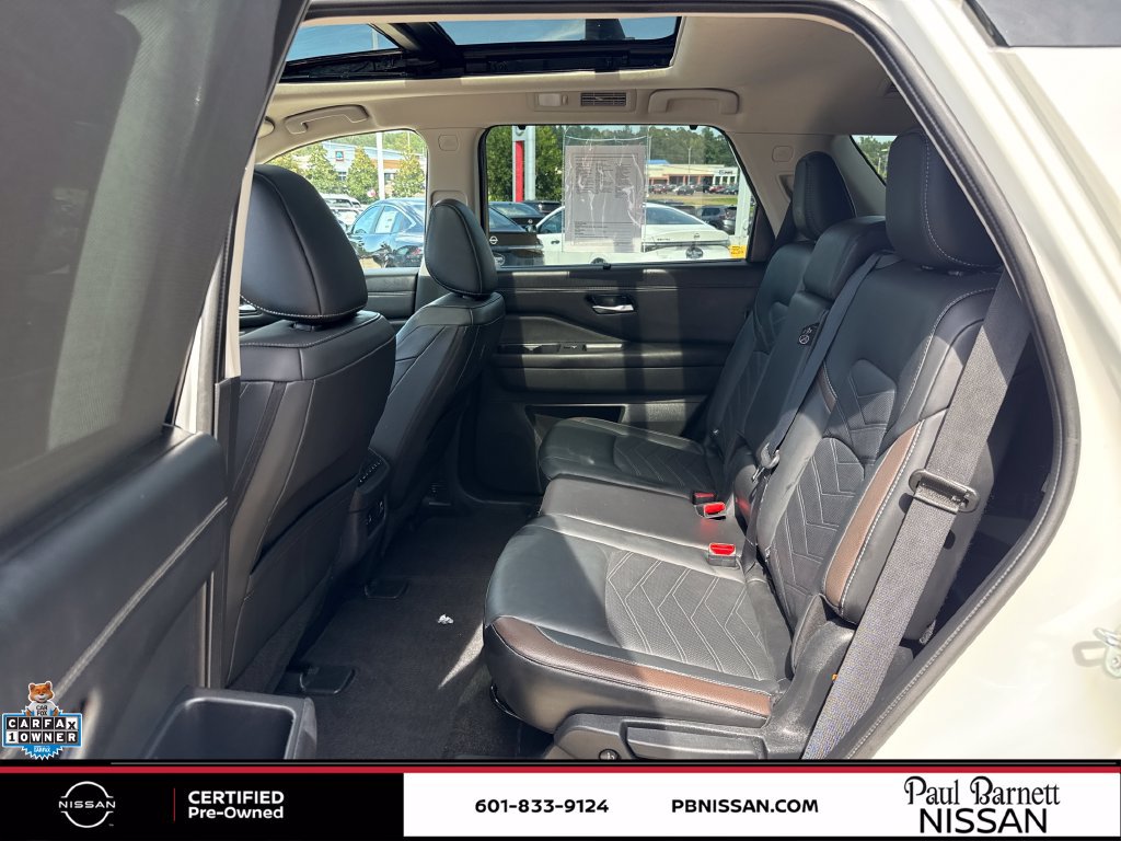 Certified 2024 Nissan Pathfinder Platinum w/ Cargo Package FWD image 35
