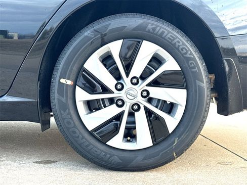 New 2025 Nissan Altima 2.5 S image 20