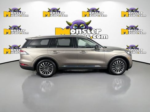 Used 2020 Lincoln Aviator Reserve w/ Equipment Group 201A image 4