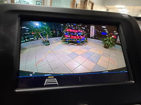 Used 2020 Chevrolet Equinox LT FWD image 40