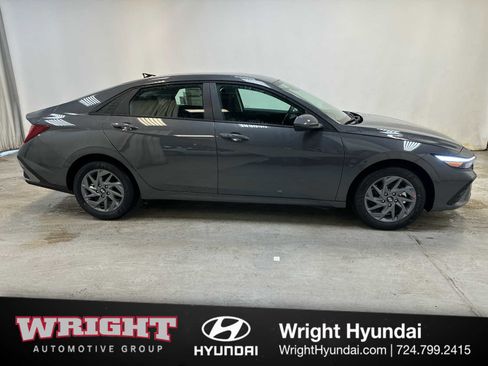 New 2026 Hyundai Elantra Blue image 7