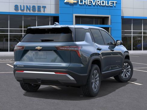 New 2026 Chevrolet Equinox LT w/ Convenience Package II FWD image 4