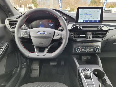 Used 2025 Ford Escape ST-Line image 16