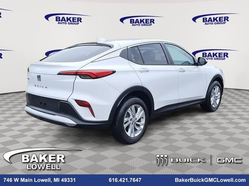 New 2025 Buick Envista Preferred w/ Convenience II Package image 5