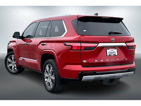 Used 2024 Toyota Sequoia Capstone image 4