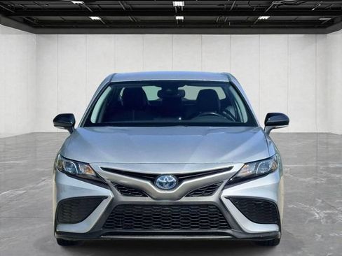 Used 2022 Toyota Camry SE w/ Convenience Package FWD image 8