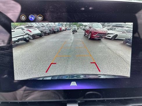 Used 2026 Chevrolet Equinox LT AWD/4WD image 24