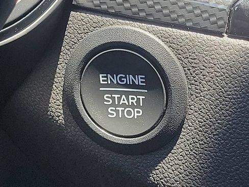 Used 2025 Ford Escape ST-Line AWD/4WD image 17