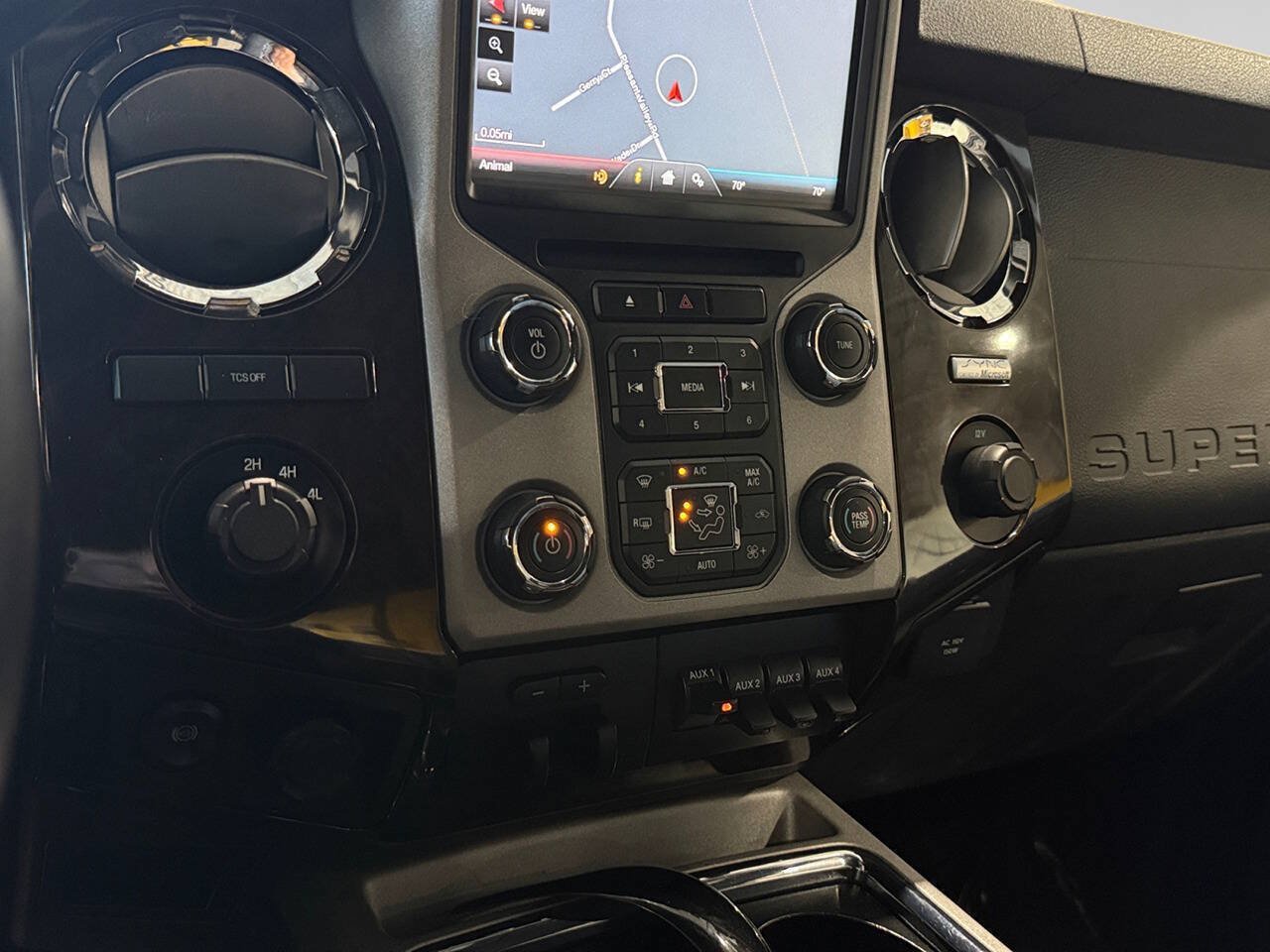 Used 2015 Ford F350 Platinum AWD/4WD image 24
