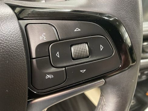 Used 2023 Buick Enclave Essence w/ LPO, Floor Liner Package AWD/4WD image 38