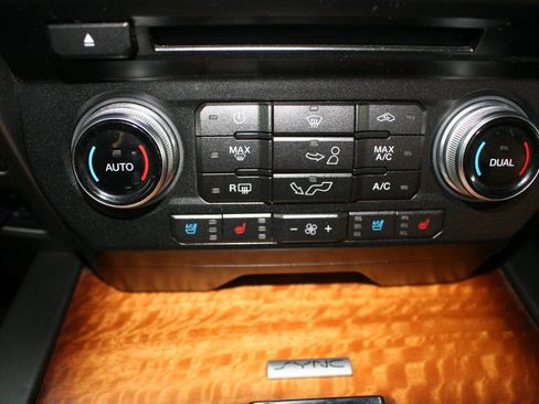 Used 2016 Ford F150 Limited w/ Trailer Tow Package image 15